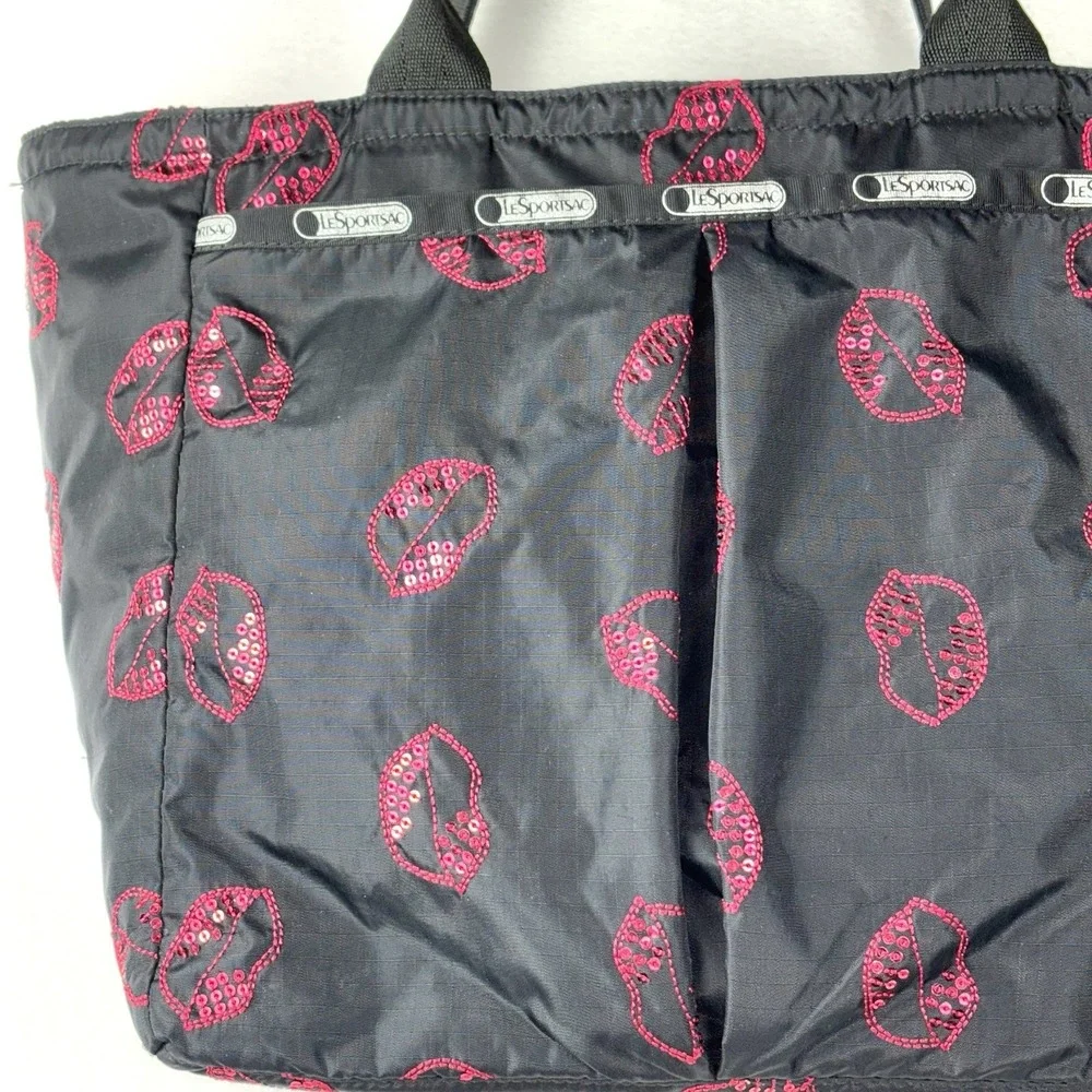 Le Sportsac Sequin Hot Lips Tote & Cosmetic Bag Black Red Pink Lips Nylon RARE